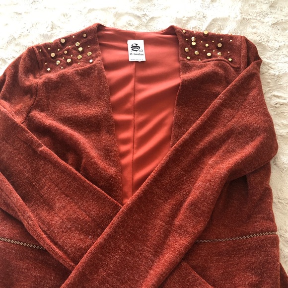 Cardigan - Picture 2 of 2